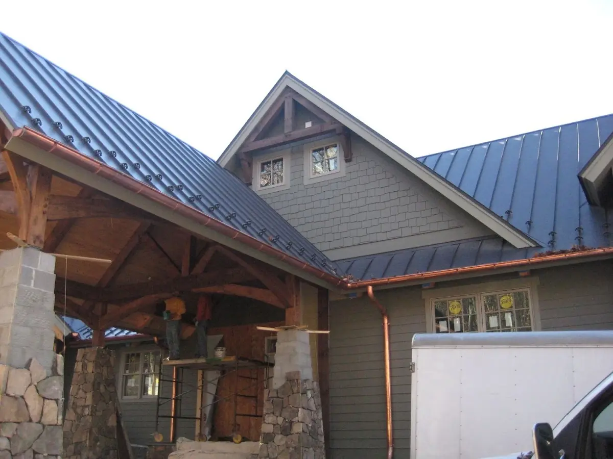 Craftsman Roofing team delivering quality roofing work in Los Lunas